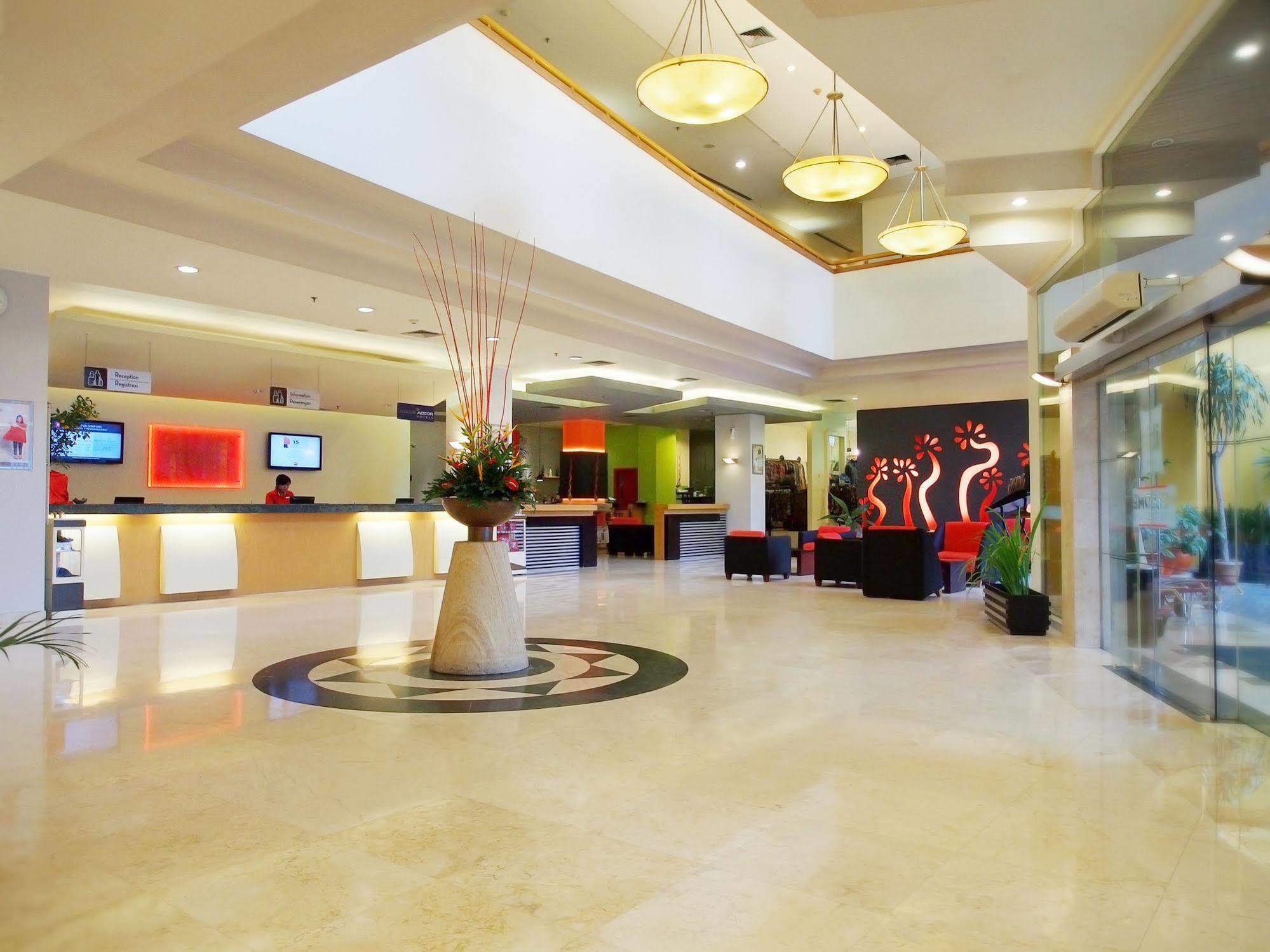 Ibis Malioboro Hotel Yogyakarta Luaran gambar